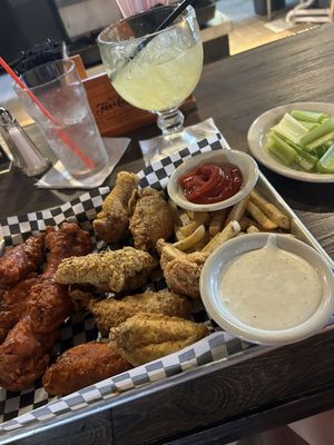 12 Wings Special - Buffalo & Lemon Pepper