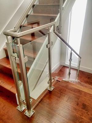 Stainless Steel Framed, Glass Stair Rails with Stainless Steel Cap