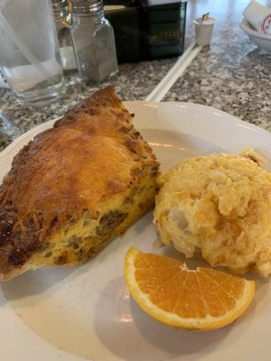 Sausage pie/quiche and cheesy hash brown (that was good!!)