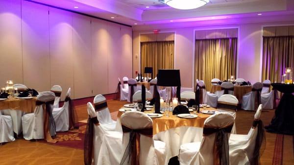 Beautiful set up from SugahPlum Events at the DoubleTree Atlanta Airport.