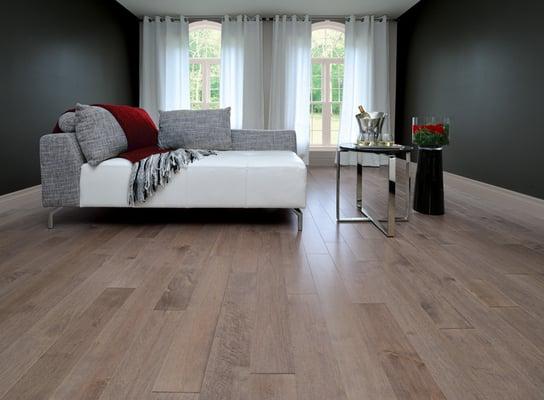 Laminate/Engineered Wood + Wood look Porcelain