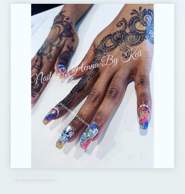 marble nails with stones and Hannah tattoo