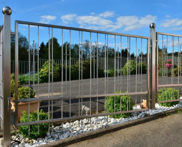 Long Run Fence & Railing Co