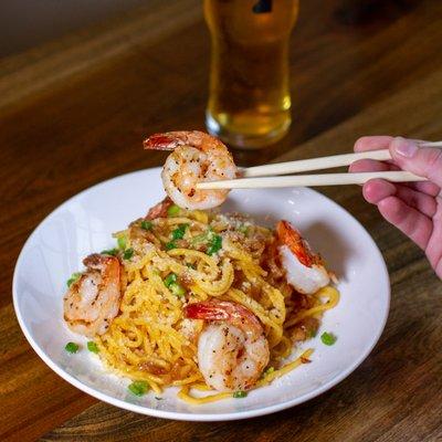 Garlic Noodle with grilled shrimps