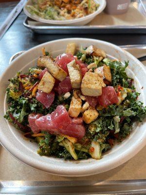 Spicy tofu bowl plus tun - amazing!