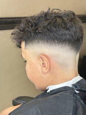 Mid fade