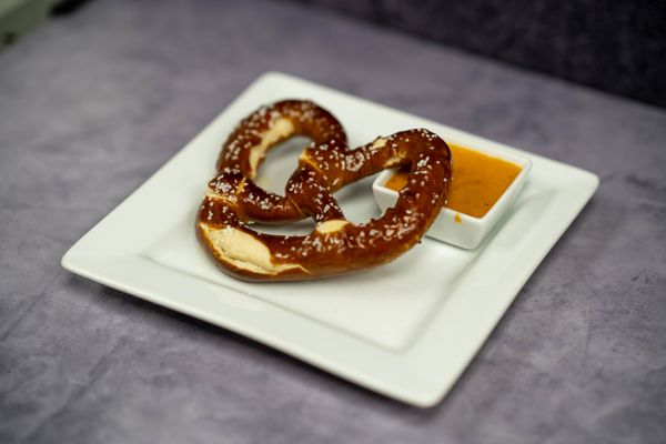 Monroe's Famous Pretzel and Cheese Dip