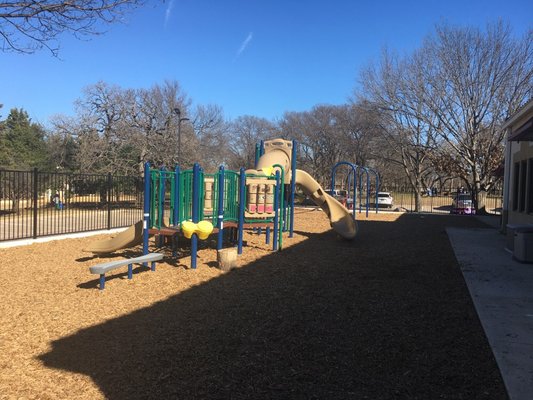 Extra large play areas with shade and plenty of room to run!