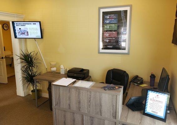 Front desk at Express Chiropractic of Frisco