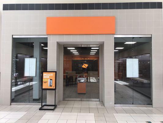 Boost Mobile Store at Boynton Beach Mall