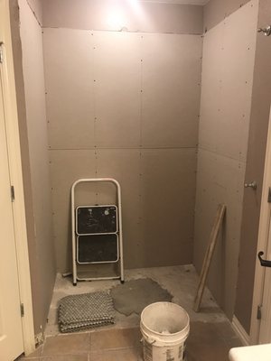 How the space for the old shower looked (before).