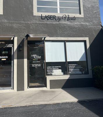 Laser by Nicole - Naples storefront