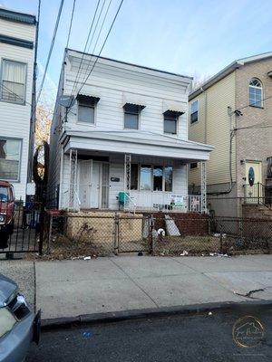 Just listed 1 family 3 bedroom home in sought out Jersey City NJ. Call for more information.