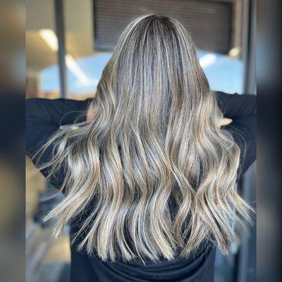 Blonde Balayage with dimension