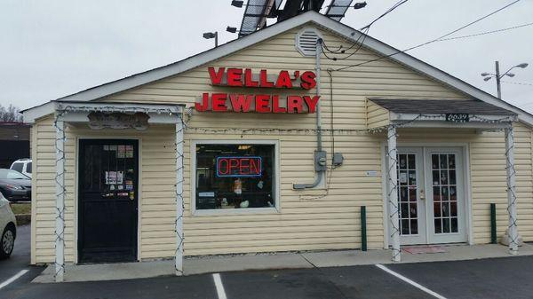 Vella's Jewelry Store