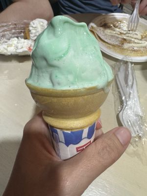 Flavored soft serve--this one was mint (tasted like toothpaste!)