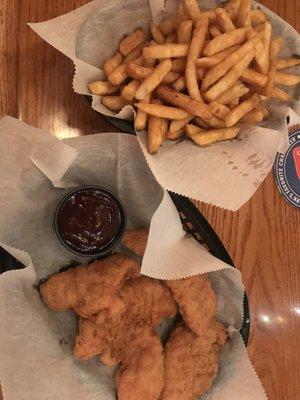 Chicken fingers and fries