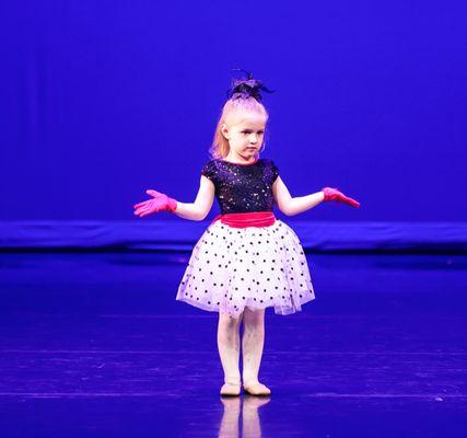 pre-school dancer performing at dance recital