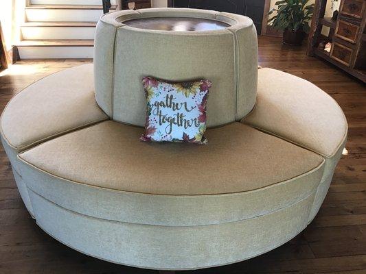 Round sofa - aka Borne settee.