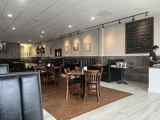 Part of the attractive dining area, rather empty during my visit