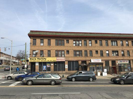 Commercial building (Gera Variety DIscount Liquors), 2439 Reisterstown Road, Baltimore, MD