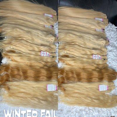 Blond hair extensions