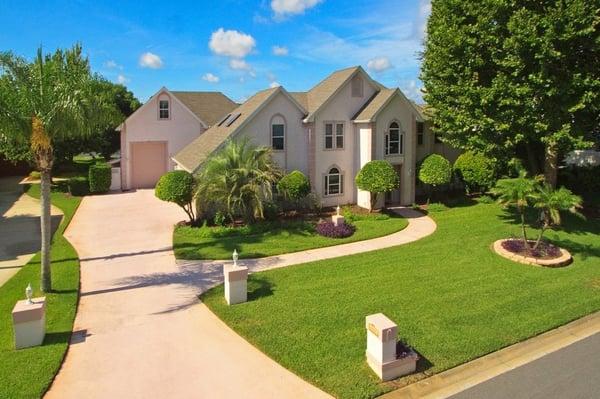 1806 Roscoe Turner Trail, the prior residence of John Travolta, located in the Spruce Creek Fly-In Community in Port Orange