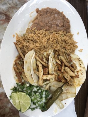 #13:Three Taco Special w/flour tortillas, w/chicken