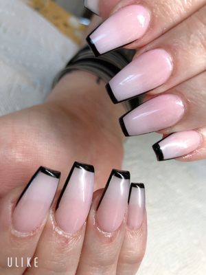 Number #62 powder puff wave and black outline for nails art