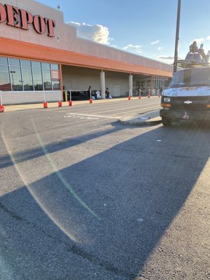 Gun Hill Road location, no shopping carts lined up.