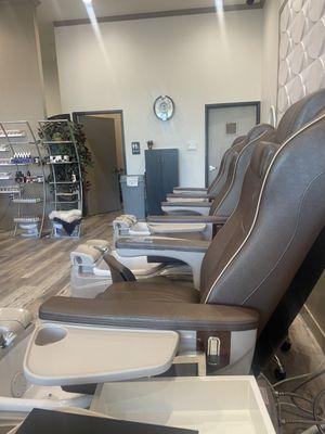 Massage chairs for pedicures