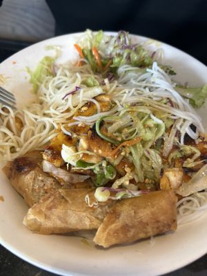 Vermicelli with grilled and eggroll