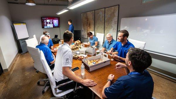 Small and larger meeting rooms at theglobehub