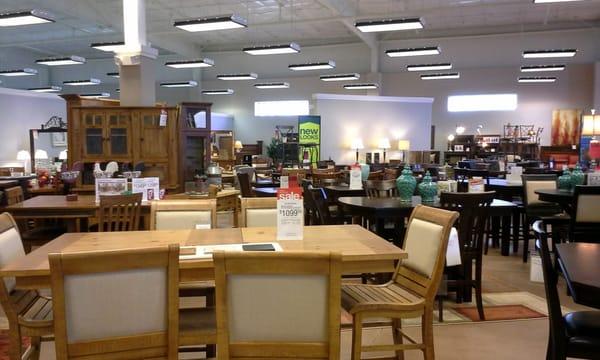 Willmar furniture store
 Dining room sets at
 Slumberlnad in Willmar