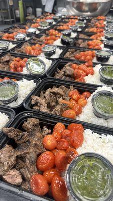 OUR MOJO MAGIC. SKRT STEAK MARINATED IN SUMO CITRUS AND OUR CUBAN SPICE MIX. BLISTERED CHERRY TOMATOES AND JASMINE RICE.