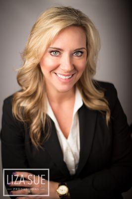 Corporate Realtor Headshot Portrait Photography - Cleveland + Akron