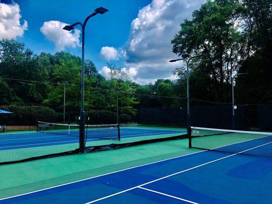 Oakton Swim & Racquet Club