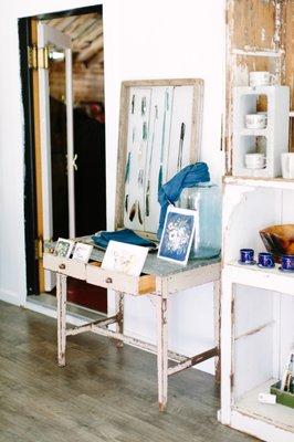 A selection of local, handcrafted, sustainable & ethical products for the home & body