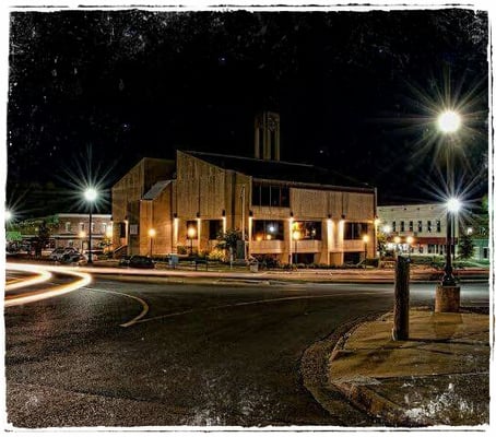 Wayne County Courthouse - home of the Chamber of Commerce!