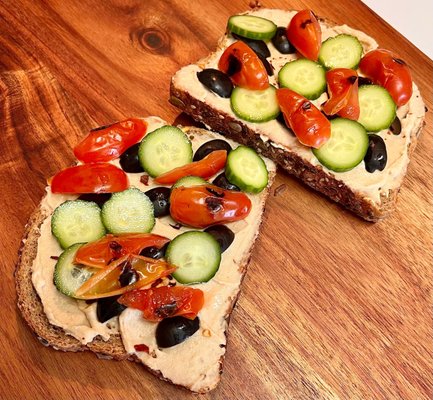 Hummus Toast