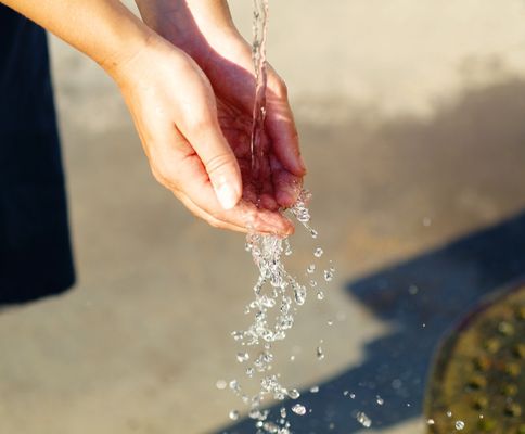 Even cleaner hands with filtered water.