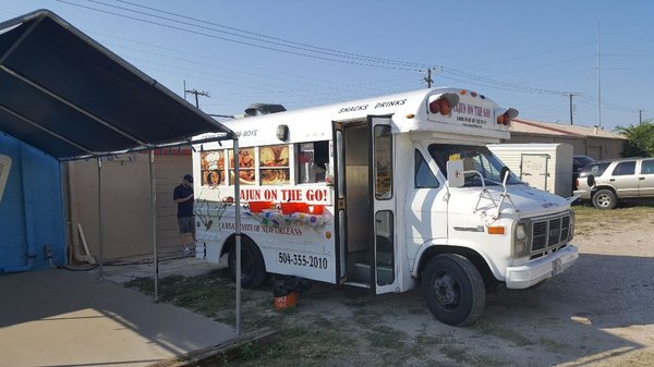 SETTING UP AT FOUR BULLETS BREWERY RICHARDSON TX