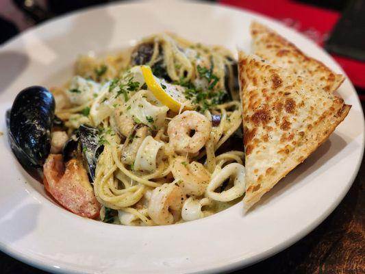 Seafood pasta