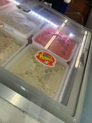 Ice Cream and biónicos are great here!