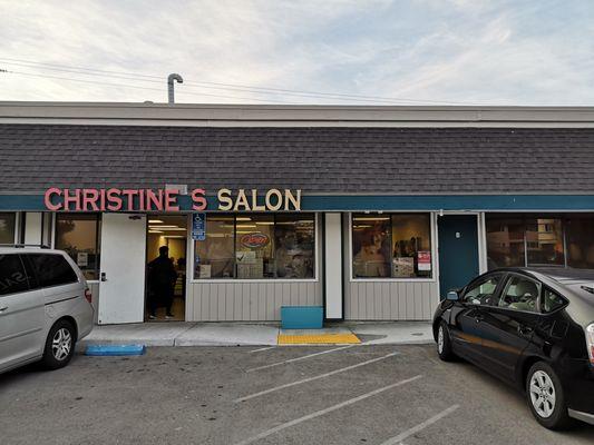 Christine's Salon