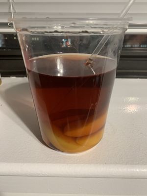 A huge peach tea - so good and not too sweet