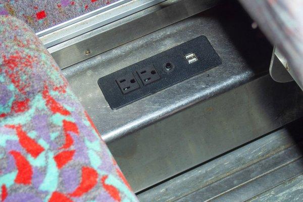 Dove Bus USB Ports and Power Outlets