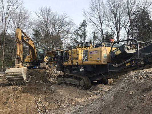 Crushing concrete