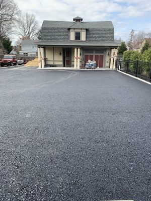 Base layer of driveway