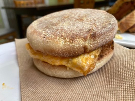 Breakfast sandwich